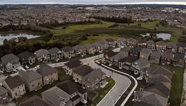 Polo Club Condos Aurora Ontario Canada preconstruction