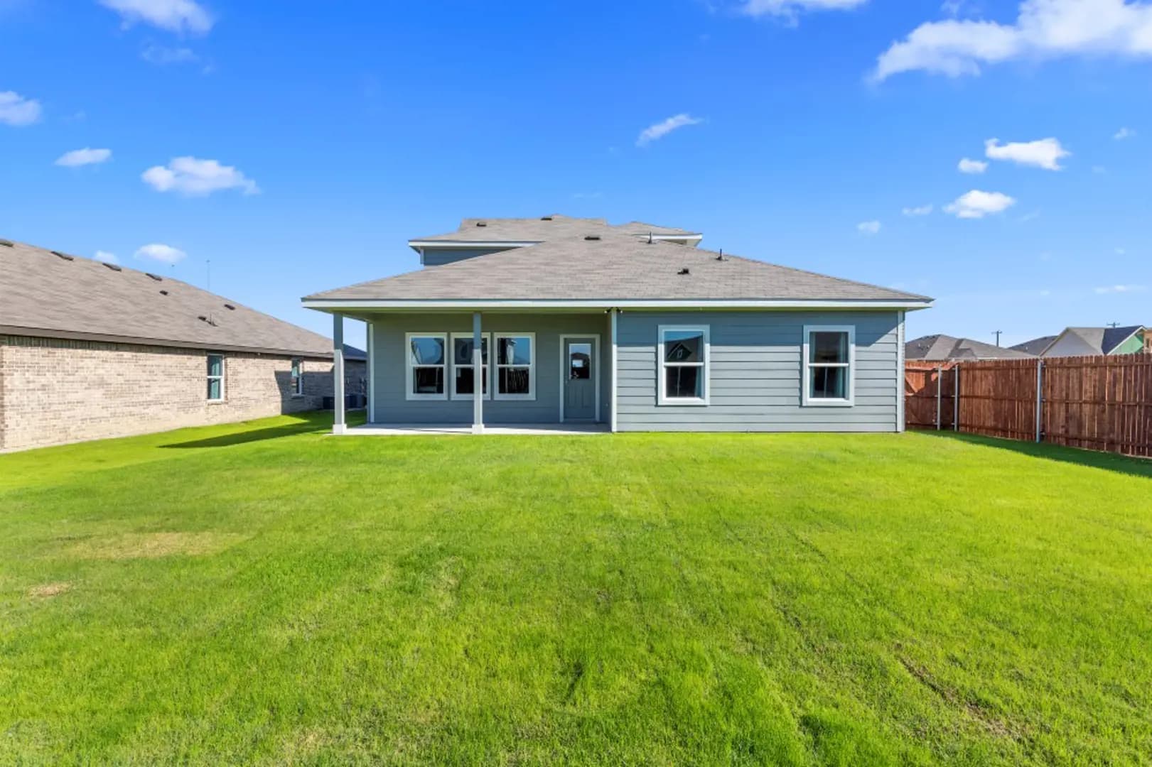 The Parks of Alvarado Detached Alvarado Texas Usa preconstruction